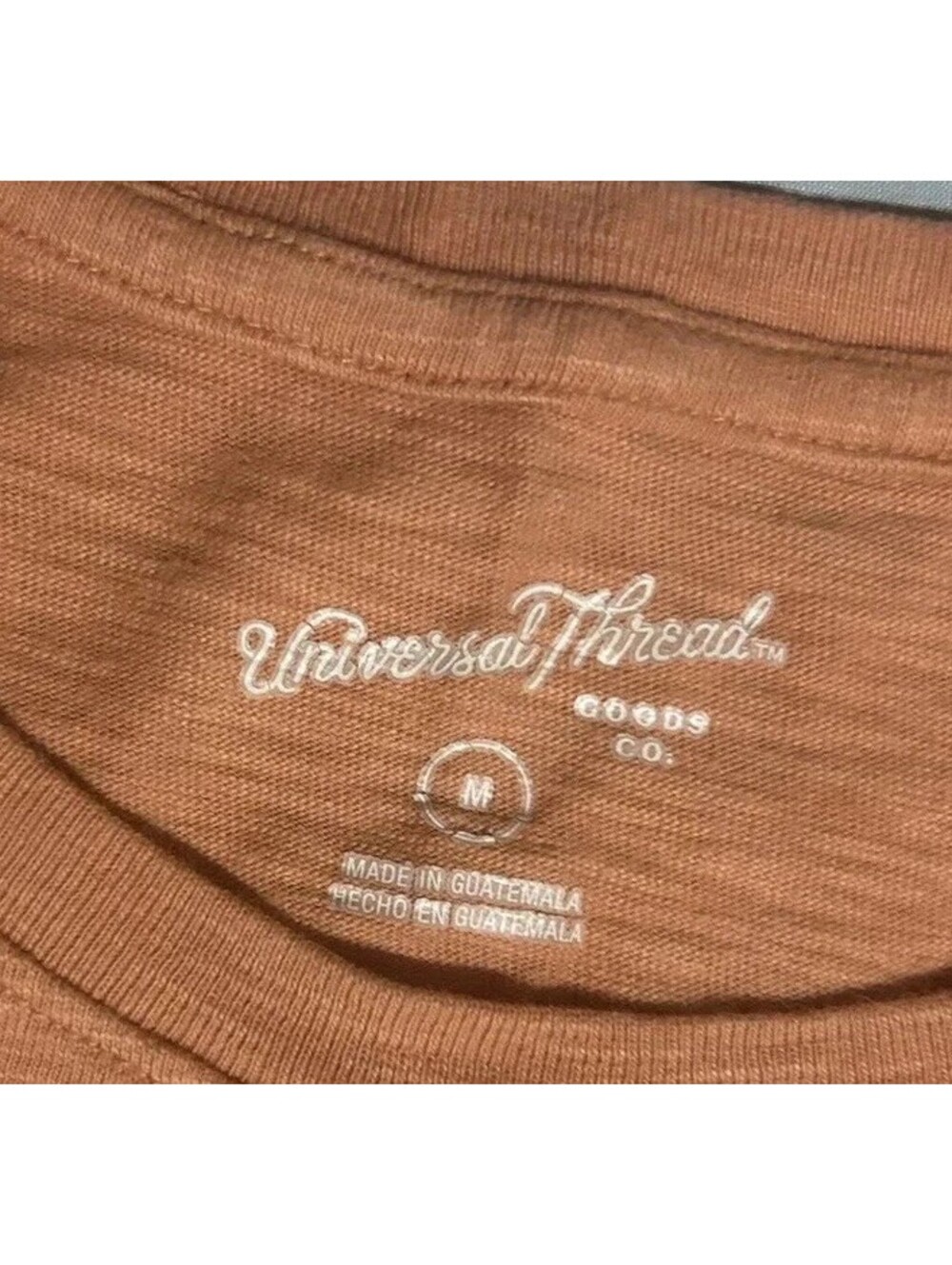 Universal Threads Basic Tee Crew Neck - Picture 2 of 3